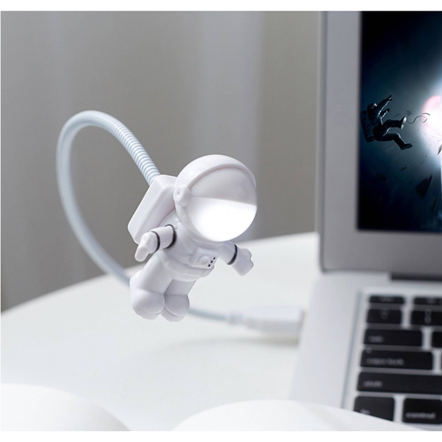 Linterna Astronauta USB